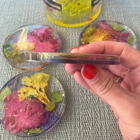 Handmade Pressed Flower Coaster Set and Holder Round Vibrant - Picture 11 of 16